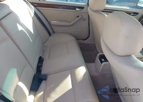 2000 BMW 323I z USA, uszkodzony, nr VIN WBAAM3348YCA89013